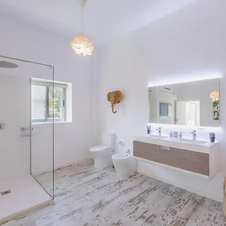 Luxury אסטפונה