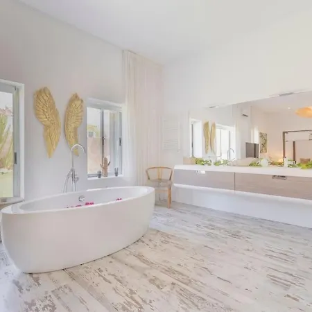 Luxury אסטפונה